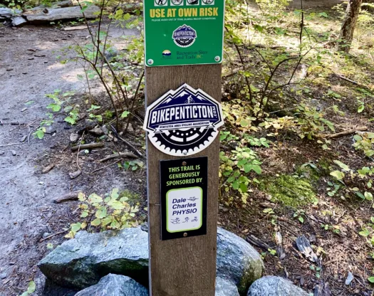 Sponsor mice trail sign